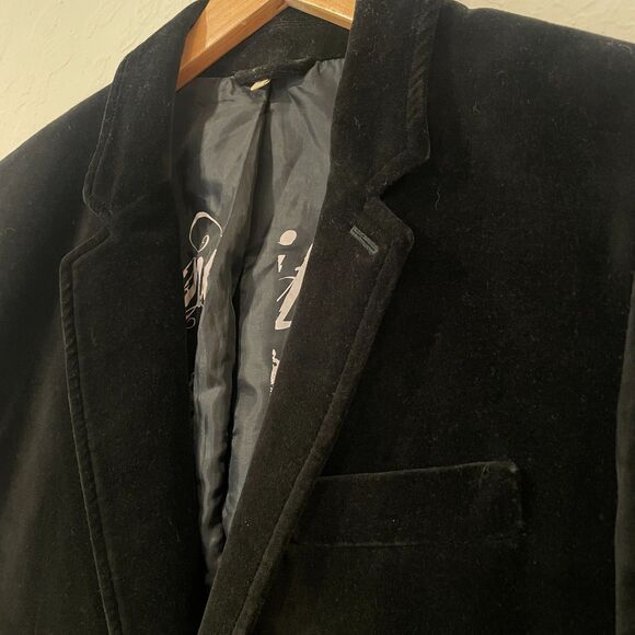 ~ Mens 40 Juicy Couture Velvet Blazer** Black Lined Flap Pockets 2 button Notch - Picture 3 of 15